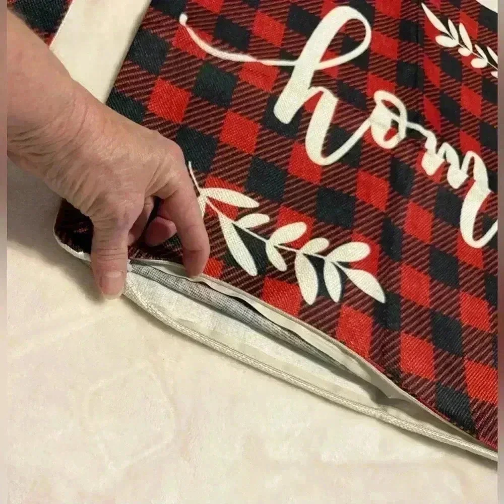 Set of 4 Holiday Zippered pillows covers NWOT Believe Let it Snow Family Home